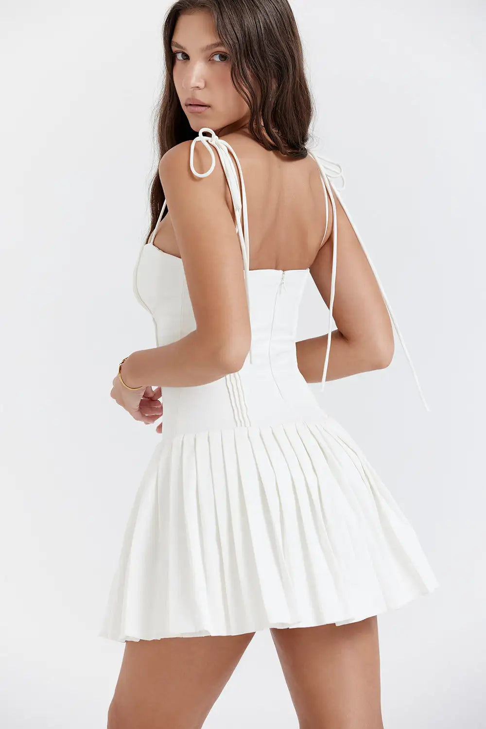 Elegant White Pleated Dress- Casual & Evening Wear for Women